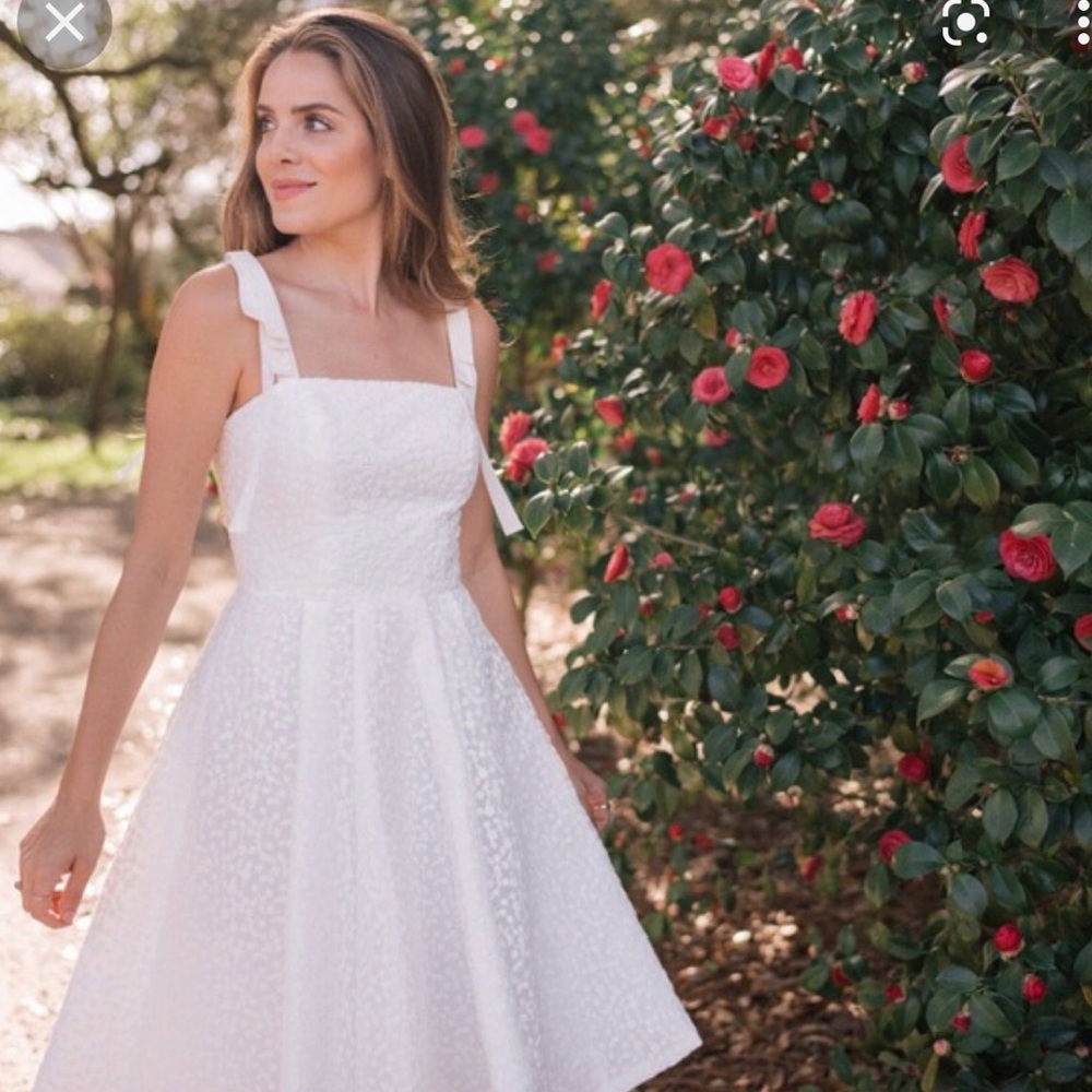Gal Meets Glam Helen Dress